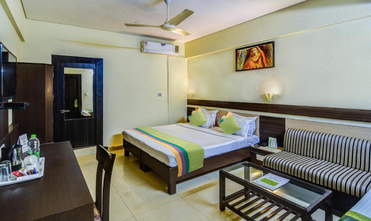 Treebo The Shagun Peer Gate Hotell Bhopal Exteriör bild