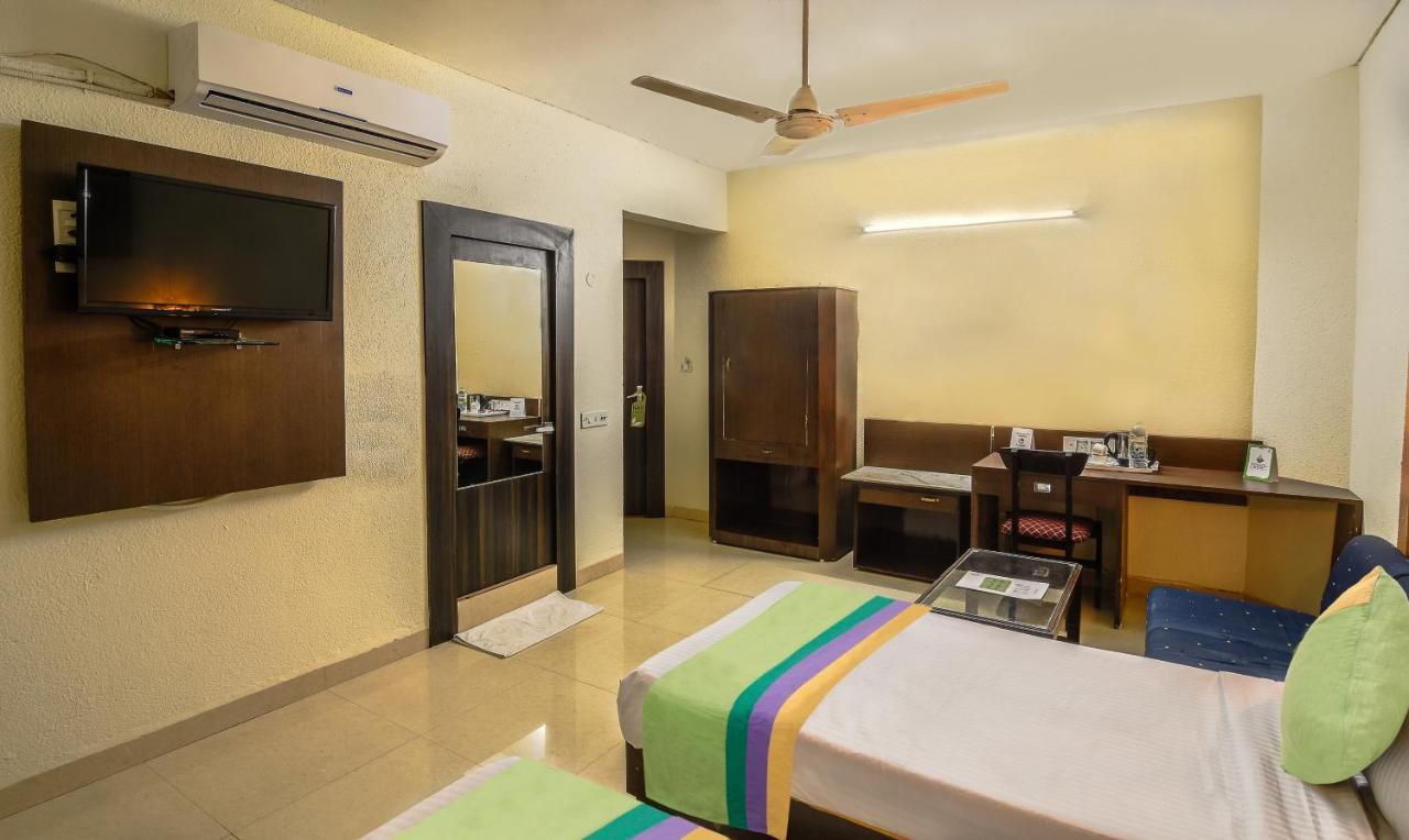 Treebo The Shagun Peer Gate Hotell Bhopal Exteriör bild