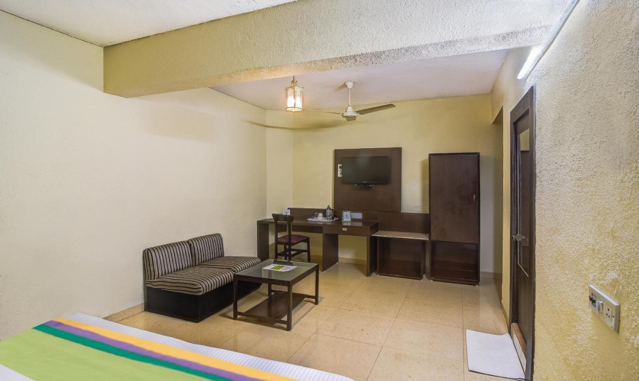 Treebo The Shagun Peer Gate Hotell Bhopal Exteriör bild